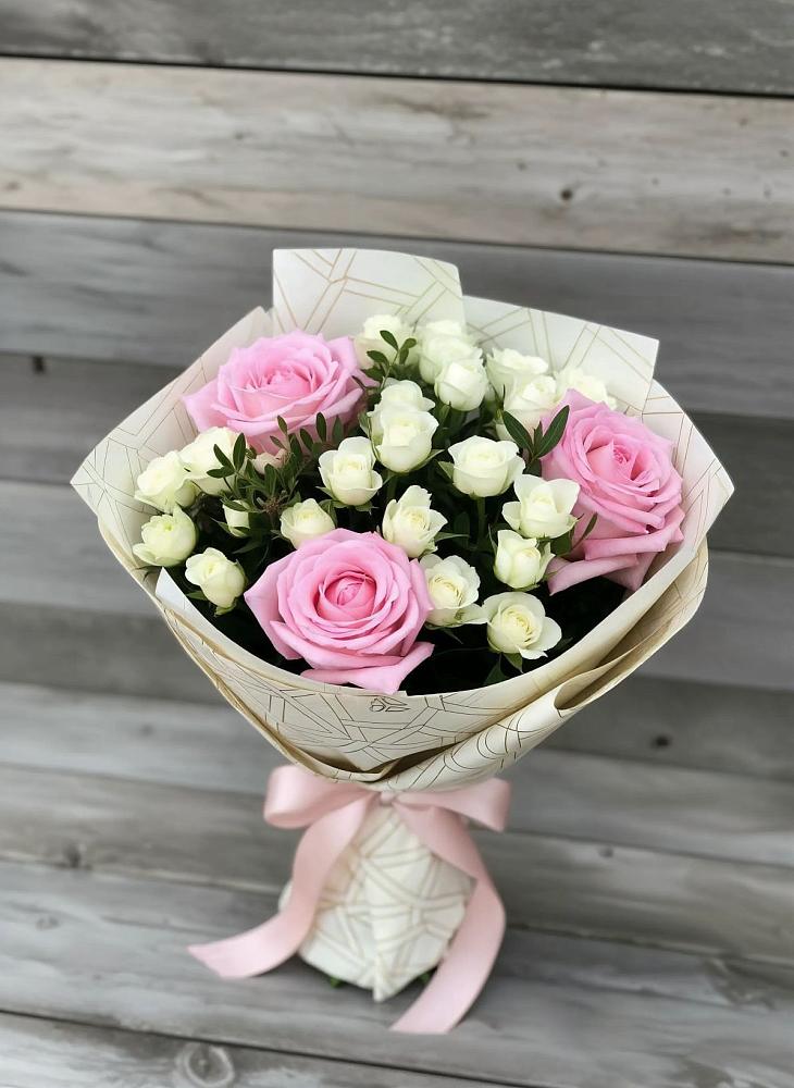 Букет цветов из: Розы в Арье