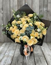 Букет цветов из:  Розы и Лизиантусы в Арье