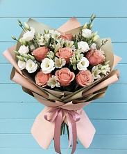 Букет цветов из:  Розы, Альстромерии и Лизиантусы в Арье