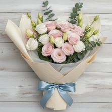Букет цветов из:  Лизиантусы в Арье