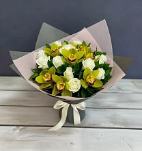 Букет цветов из:  Орхидеи и Розы в Арье