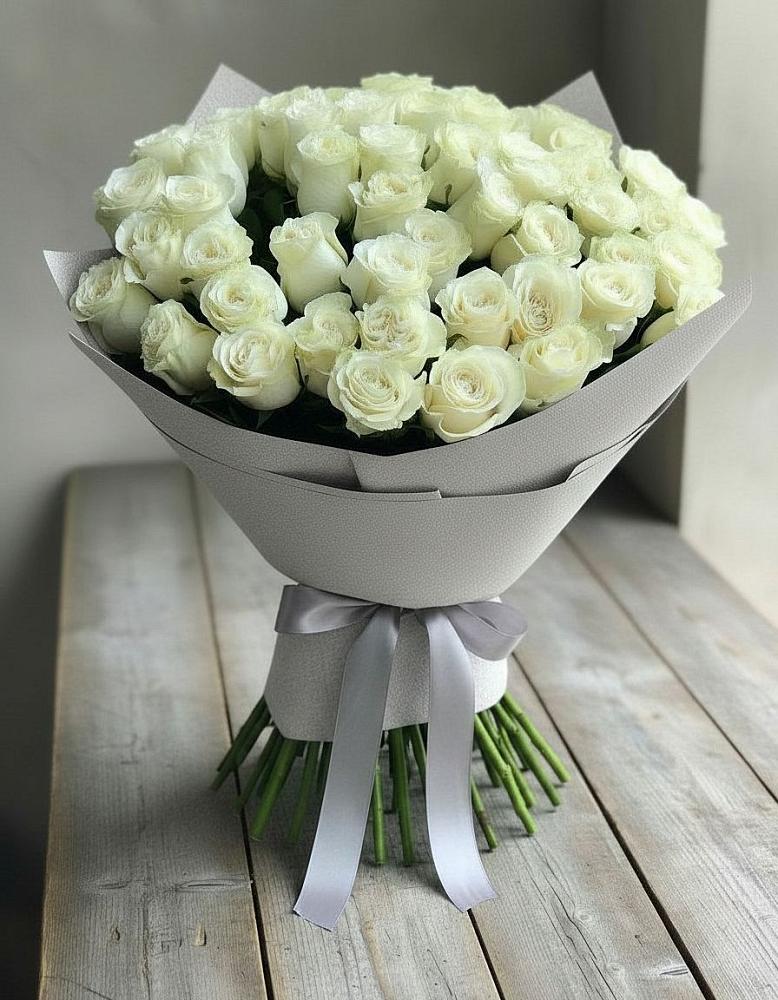 Букет 35 Белых роз в Арье
