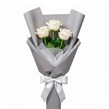 Букет 3 белые розы в Арье