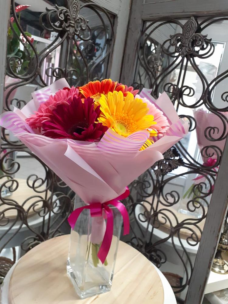 Букет цветов из: Герберы в Арье