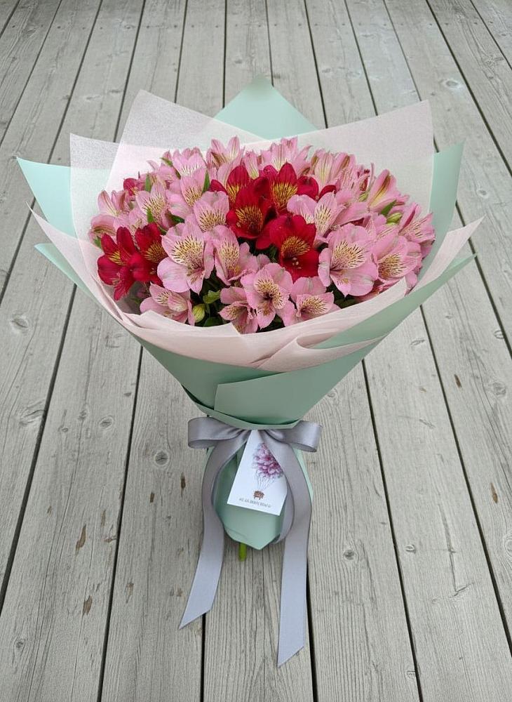 Букет цветов из: Альстромерии в Арье