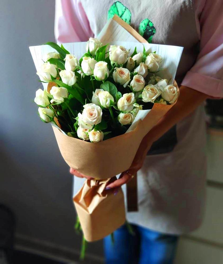 Букет цветов из: Розы в Арье