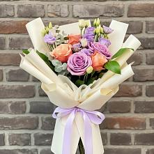 Букет цветов из:  Лизиантусы и Розы #REPLACE_PRED# Арье