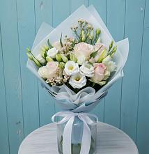 Букет цветов из:  Розы и Лизиантусы в Арье