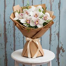 Букет цветов из:  Орхидеи и Розы в Арье